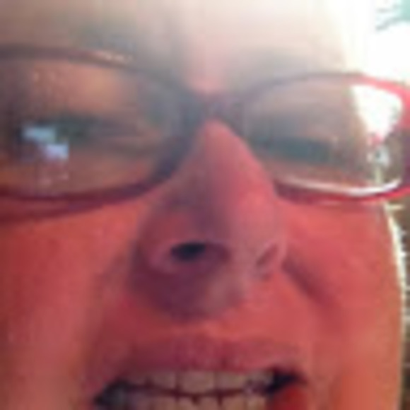 Meet your Posher, Janet - Picture 1 of 1